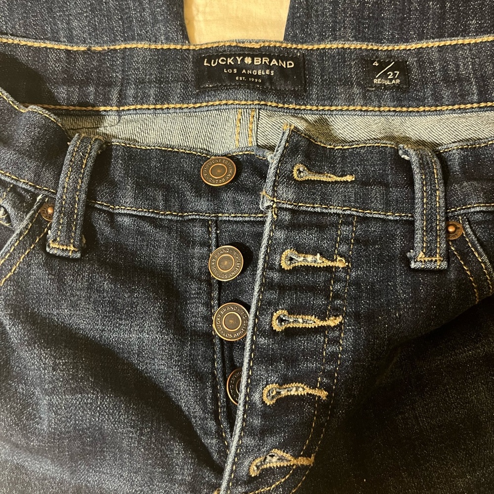 Lucky Brand straight leg Denim jeans